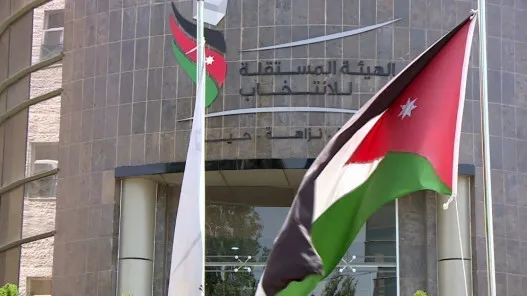"مستقلة الانتخاب" تبحث إعداد سجلات الناخبين بناء على مكان الإقامة. 6818bde216cc6