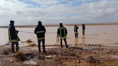 الدفاع المدني عمليات بحث عن مفقودين بسبب السيول الطفيلة ارشيفية