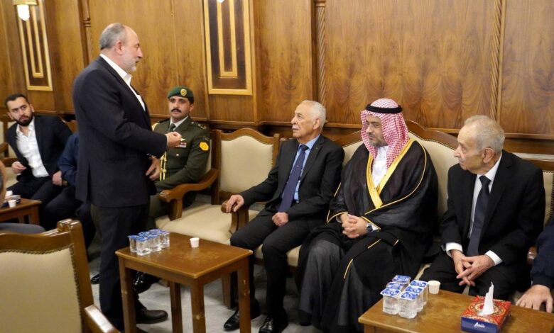 بتوجيهات ملكية.. العيسوي يقدم العزاء بوفاة الدكتور موفق خزنة كاتبي WhatsApp Image 2025 06 02 at 6.51.55 PM