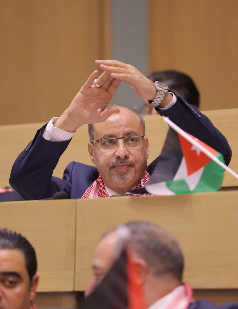 714a1b17-95b2-47a0-98b2-4d69ef157b1e