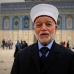 يرجى عدم اجراء اي تعديل على القالب ....تصميم موقع مع خلفية - 59