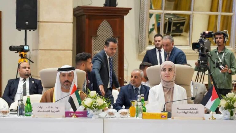 يرجى عدم اجراء اي تعديل على القالب ....تصميم موقع مع خلفية - 10