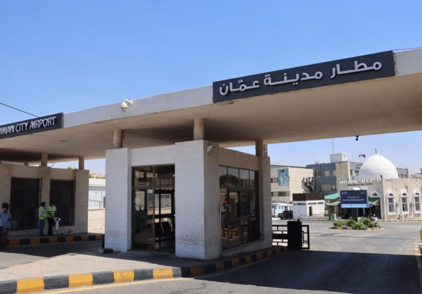 يرجى عدم اجراء اي تعديل على القالب ....تصميم موقع مع خلفية - 3