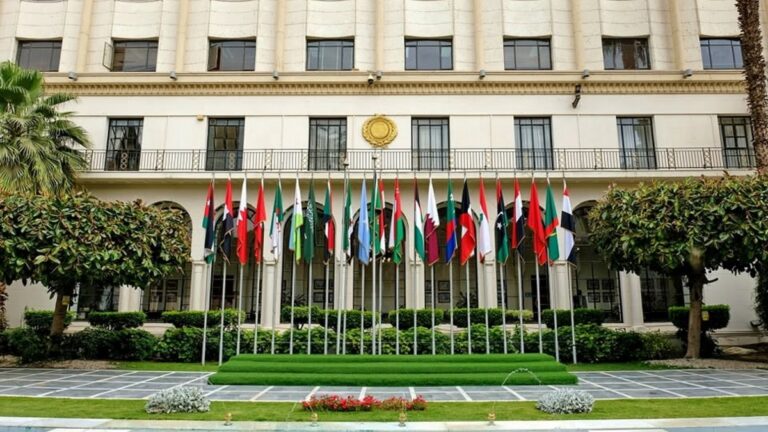 قالب معتمد للاتصالات الملكية..يرجى عدم اجراء أي تعديل - 72