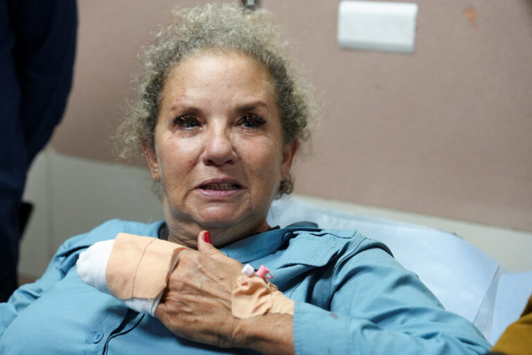 Israeli militant settlers injure journalist in West Bank attack